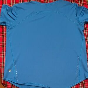 lululemon athletica Blue Short Sleeve Tee